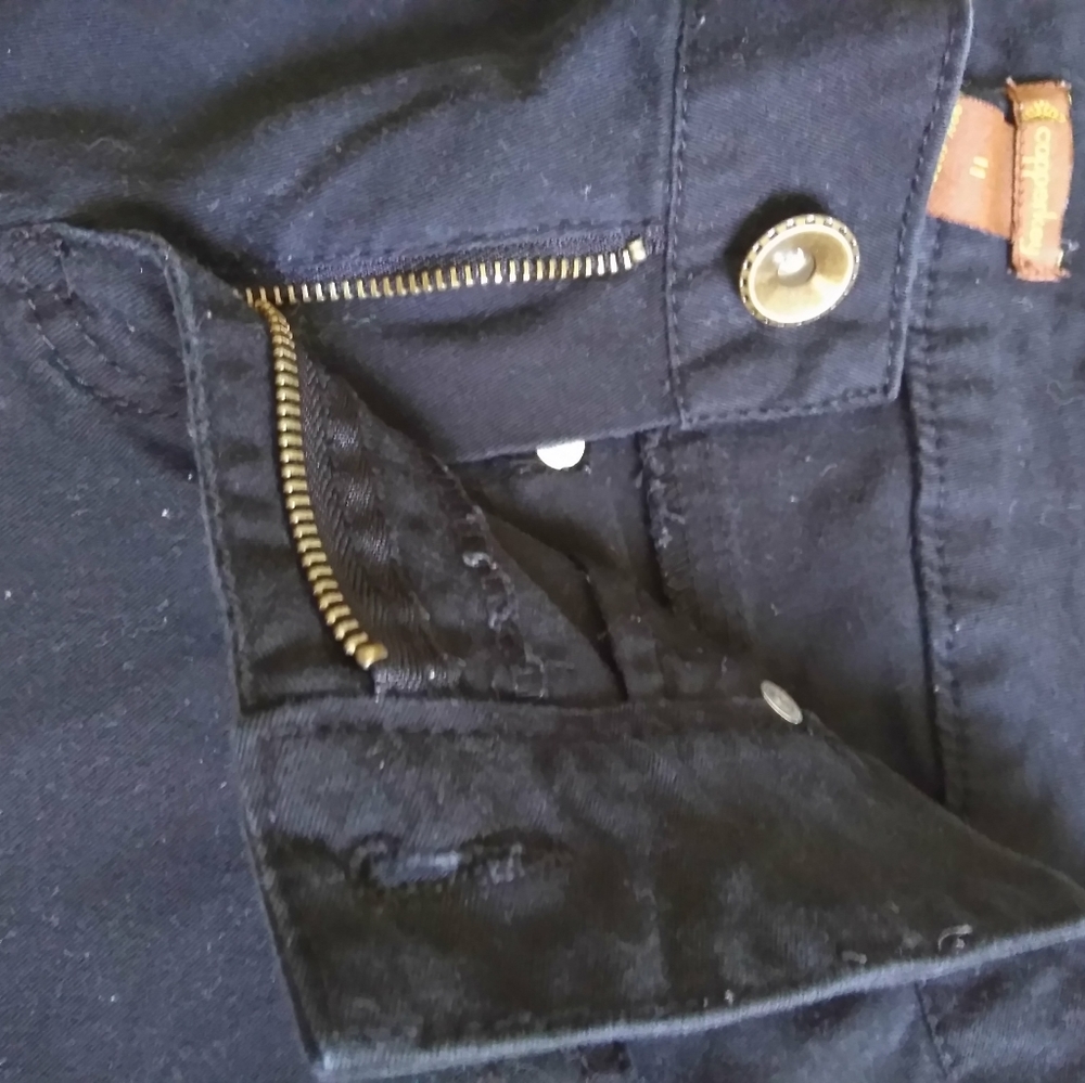Copper Key black shorts. - Picture 2 of 4